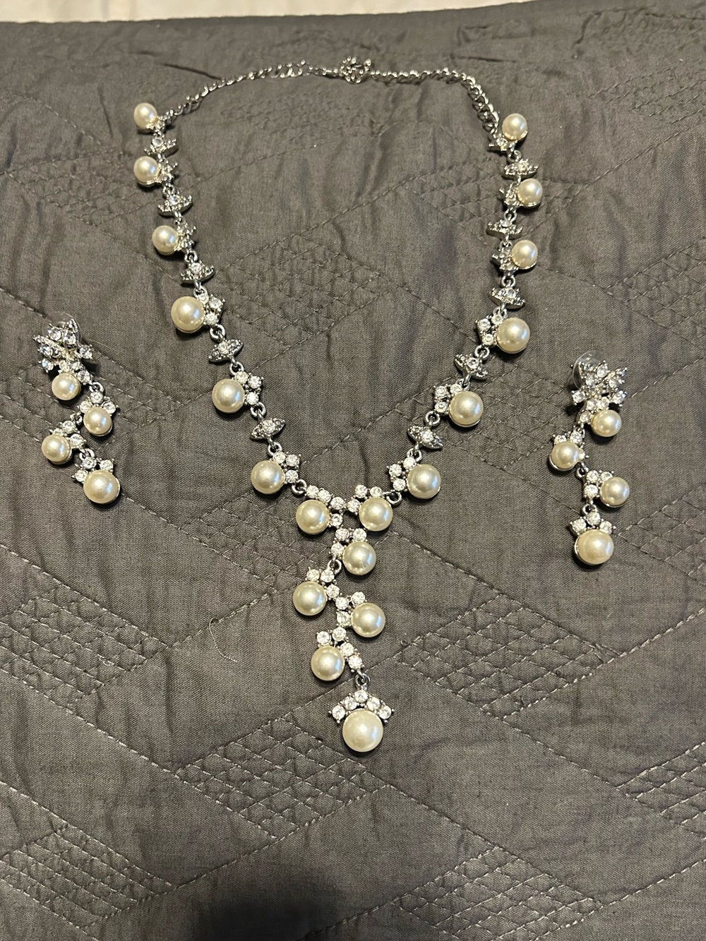 Silver Pearl Accent Women's Necklace and Earring set
